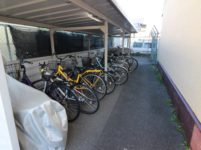 芝ノ宮マンションの物件外観写真