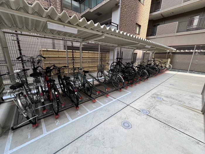 ウェスタ四条の物件外観写真