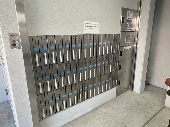 クレア・ド・ル－ン伊丹の物件外観写真