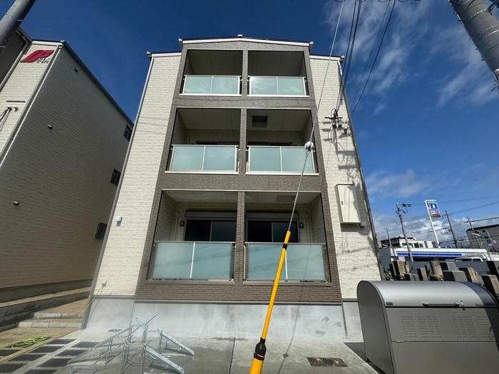 F asecia laniの物件外観写真