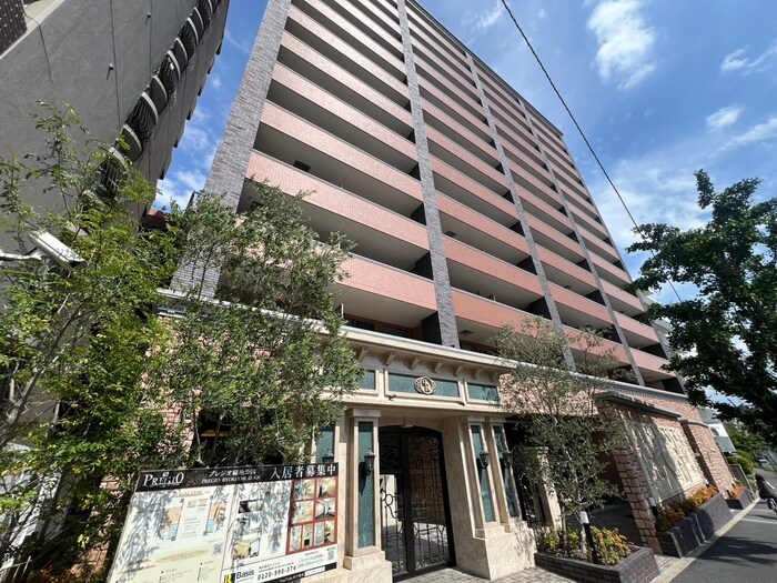 プレジオ緑地公園の物件外観写真