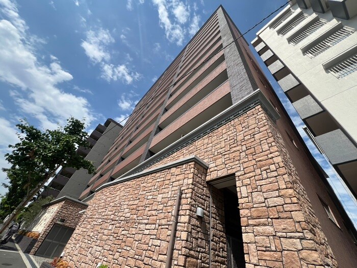 プレジオ緑地公園の物件外観写真