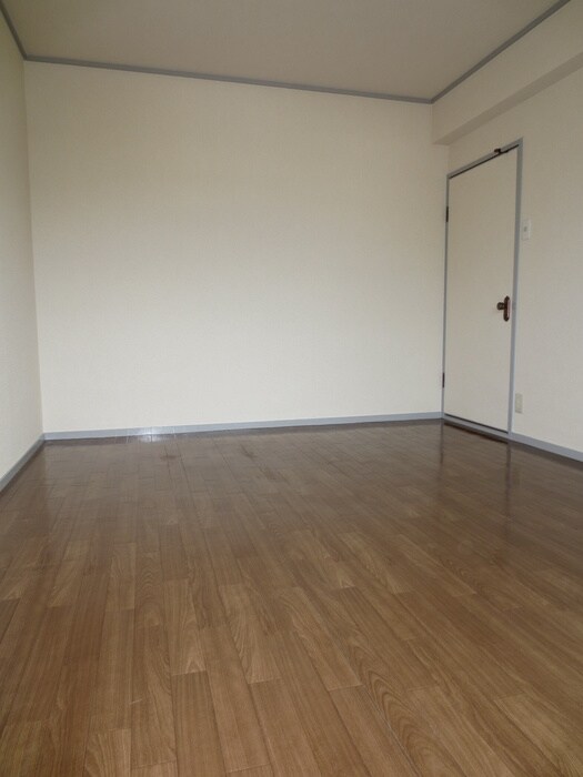 メゾン宇多野の物件内観写真