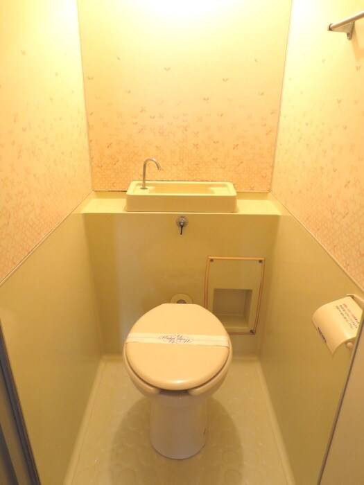 メゾン宇多野の物件内観写真