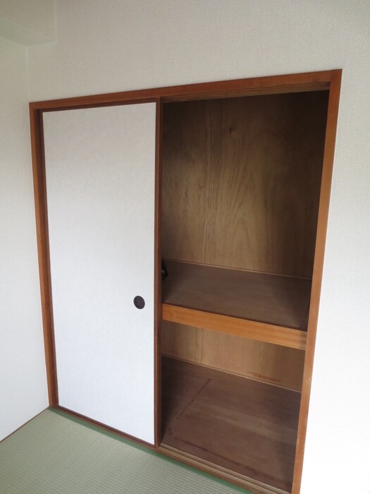 メゾン宇多野の物件内観写真