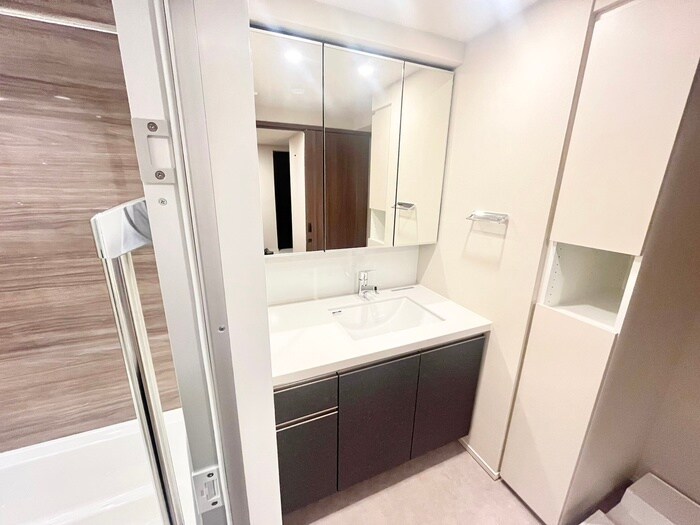 ｻﾞ･ﾊﾟｰｸﾊｳｽ堀川六角（301）の物件内観写真