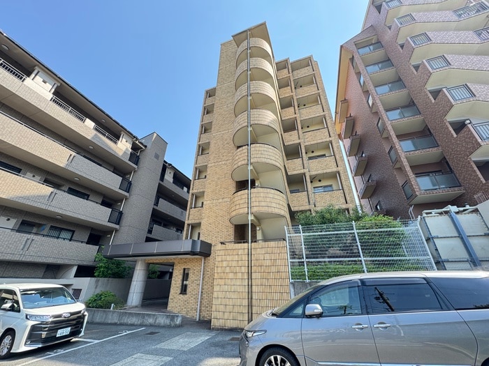 グランエールの物件外観写真