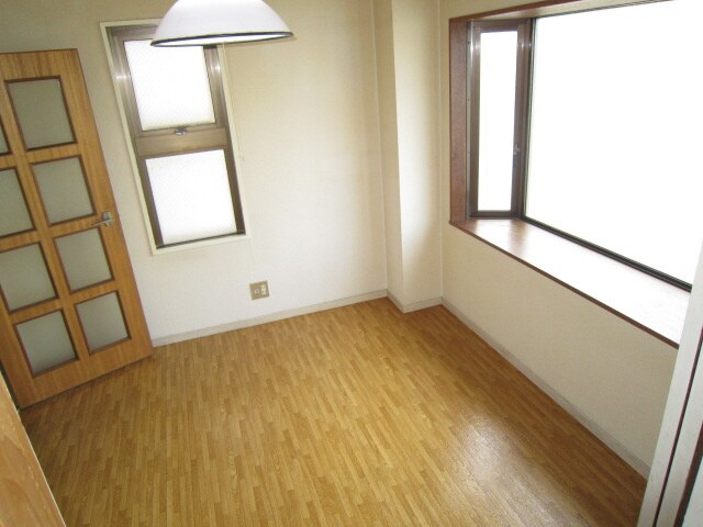 ニッシンハイツの物件内観写真