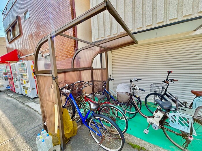 ニッシンハイツの物件外観写真