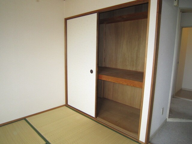 ニッシンハイツの物件内観写真