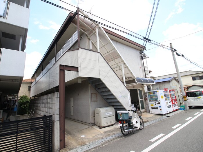 サンガ－デンル－ムの物件外観写真