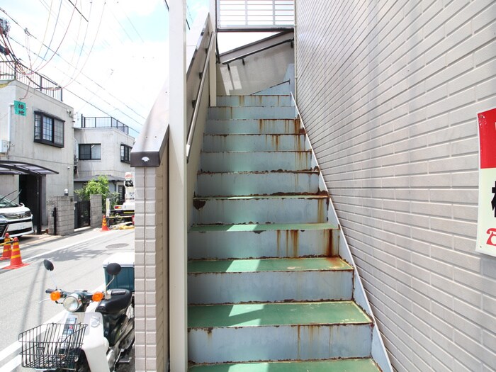 サンガ－デンル－ムの物件外観写真