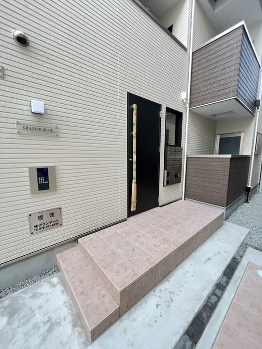 ＧＲＡＮＤＩＲ近江堂の物件外観写真