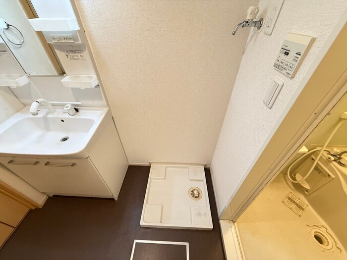 カーサ　エレガンツァの物件内観写真