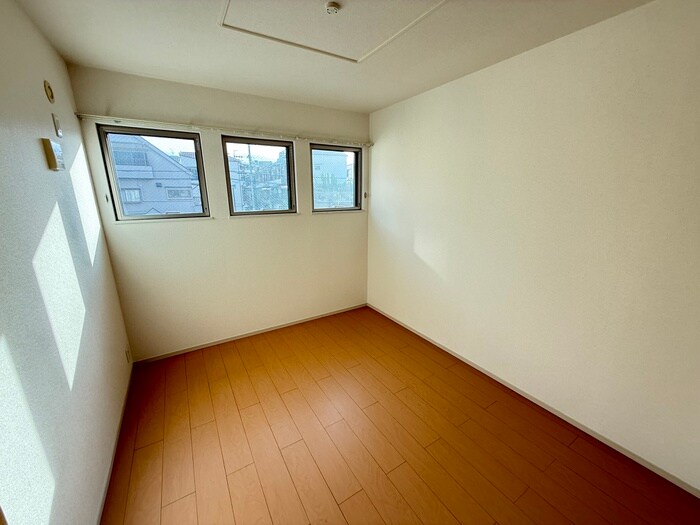 カーサ　エレガンツァの物件内観写真