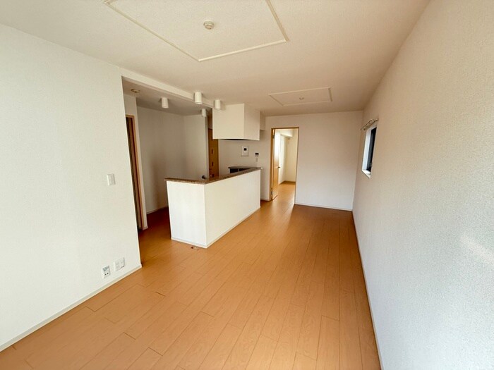 カーサ　エレガンツァの物件内観写真