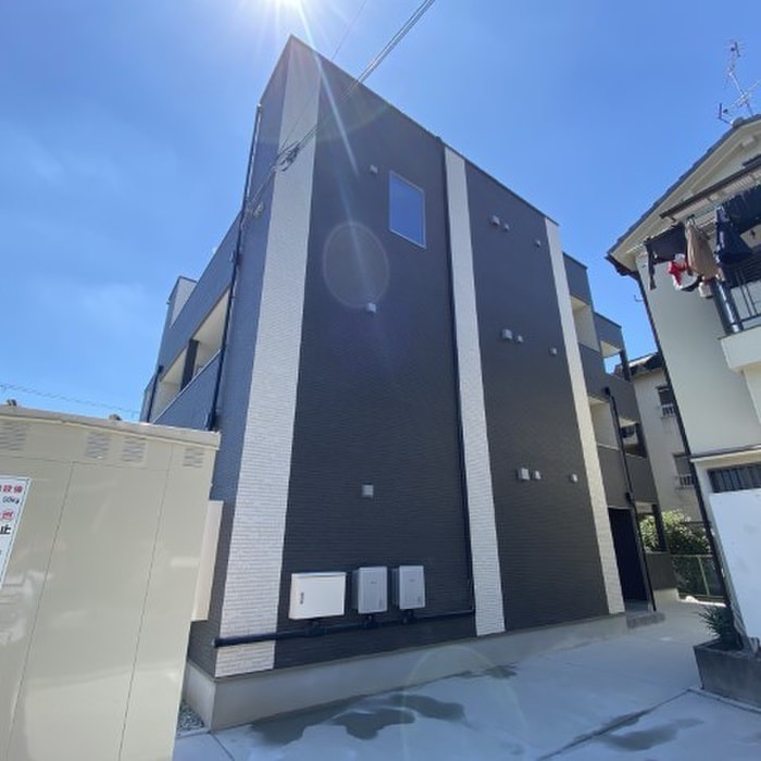 プレジール萱島の物件外観写真