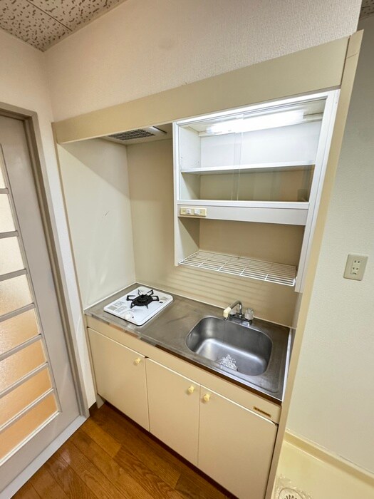 アベニュー高辻の物件内観写真