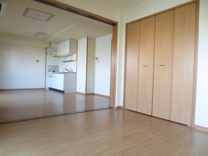 サンシャインヒルの物件内観写真