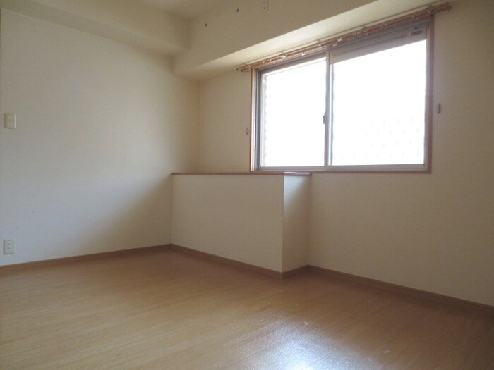 サンシャインヒルの物件内観写真