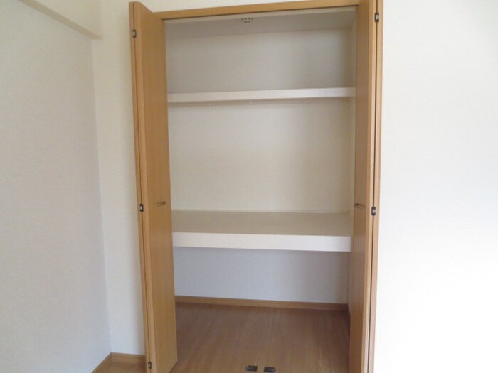 サンシャインヒルの物件内観写真