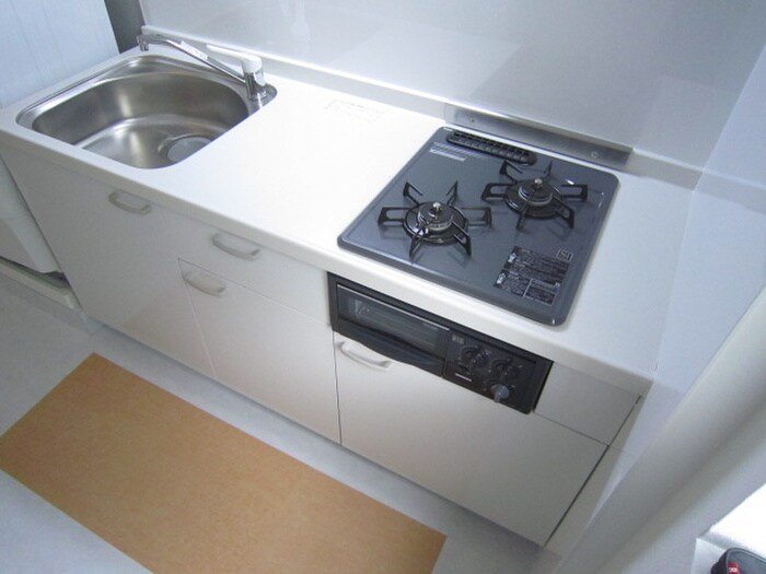 ロイヤルハイツ緑地公園の物件内観写真