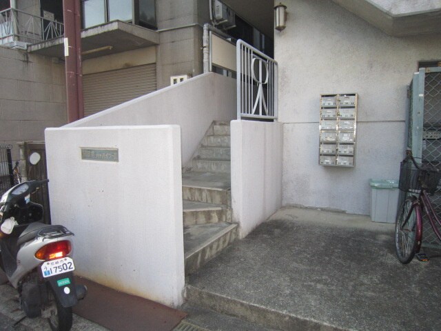 緑翠苑ダイヤハイツ２の物件外観写真