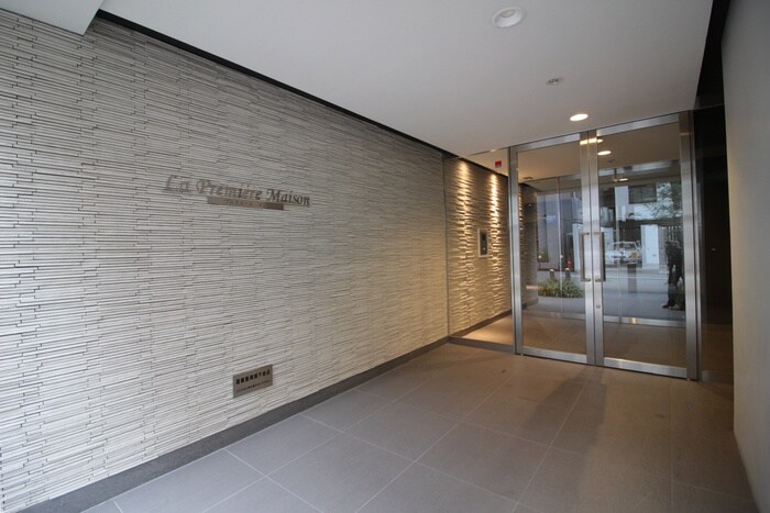 Premiere Maison (ﾌﾟﾙﾐｴ-ﾙﾒｿﾞﾝ)の物件外観写真