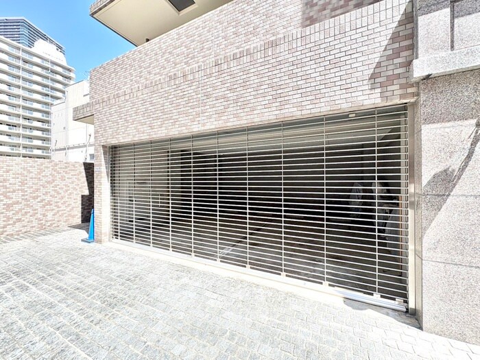 リ－ガル江戸堀(1001)の物件外観写真