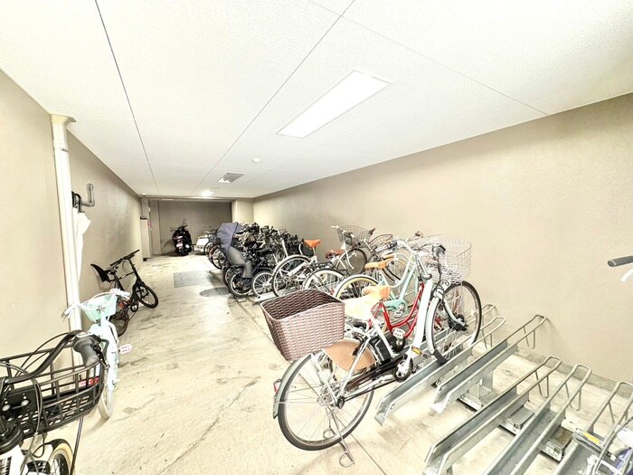 リ－ガル江戸堀(1001)の物件外観写真