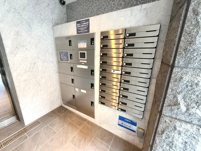 セイワパレス福島駅前の物件外観写真