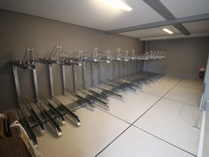 ｴｽﾌﾟﾚｲｽ京都駅ｳｴｽﾄ(209)の物件外観写真