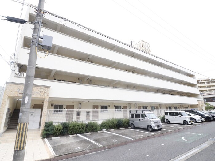 夢野アパ－トメントの物件外観写真