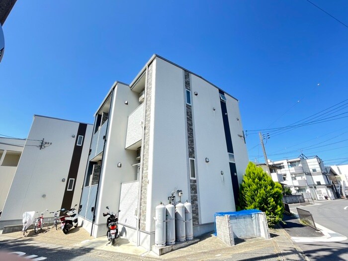 Ａｕｔｕｍｎ　Ｆｏｒｅｓｔの物件外観写真