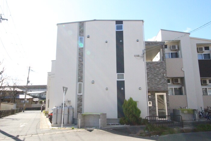 Ａｕｔｕｍｎ　Ｆｏｒｅｓｔの物件外観写真