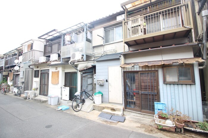 豊南町西テラスハウスの物件外観写真