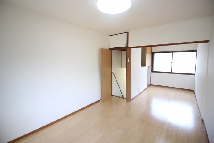 豊南町西テラスハウスの物件内観写真