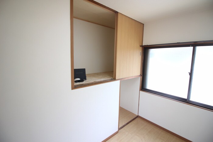 豊南町西テラスハウスの物件内観写真