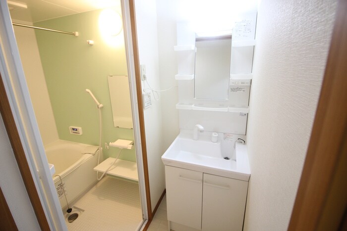 豊南町西テラスハウスの物件内観写真