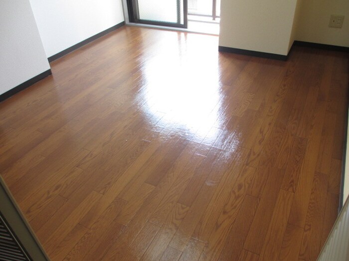 リベルタ猪名寺の物件内観写真