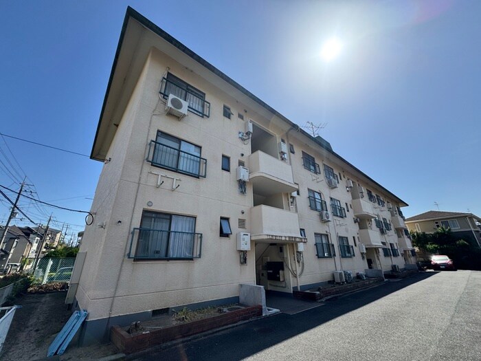 サンリビング仁川の物件外観写真