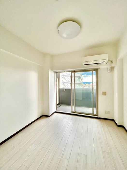 U-ro鶴橋駅前の物件内観写真