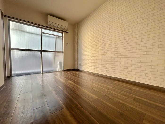 シャトレ下新庄の物件内観写真