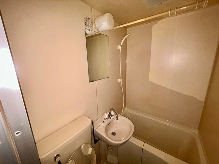 シャトレ下新庄の物件内観写真