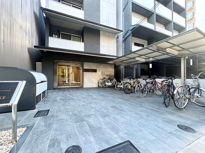 THEGARNETSUITERESIDENCE御所西の物件外観写真