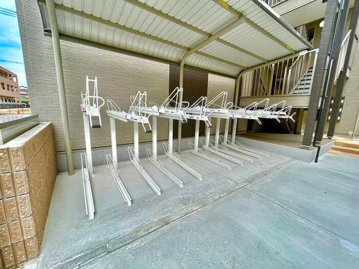 カーサ・オストロの物件外観写真