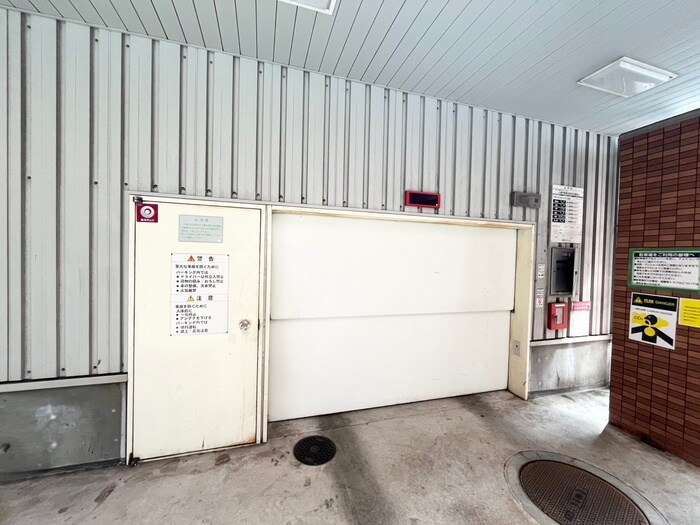 グランシス江坂の物件外観写真