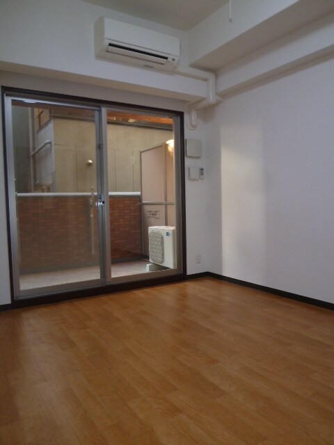 グランシス江坂の物件内観写真