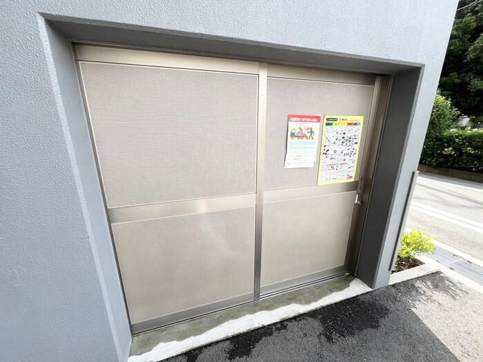 ライブガーデン江坂Ⅸの物件外観写真