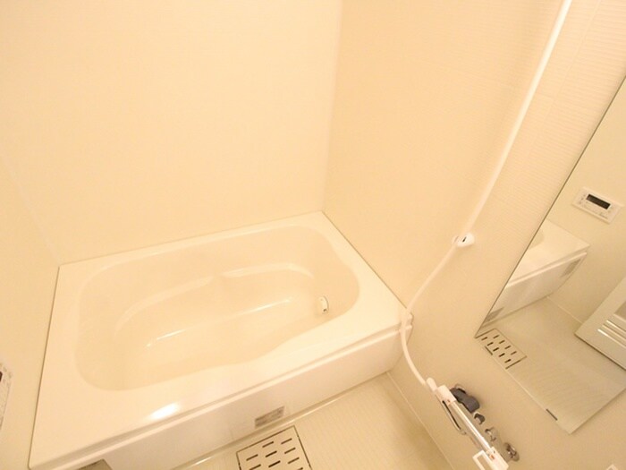 ライブガーデン江坂Ⅸの物件内観写真